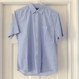 Vince Men’s short sleeved shirt.